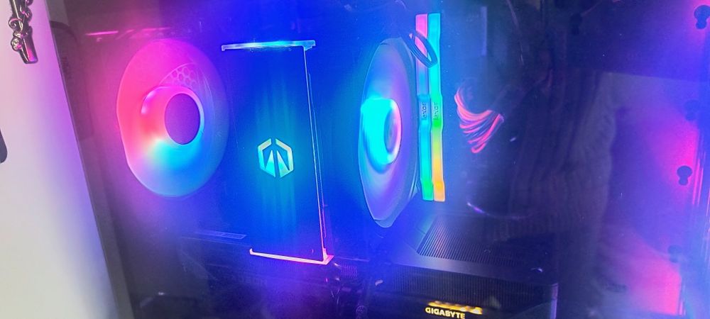 Nowy PC, gw24m, ryzen 5 7500f, 32gb DDR5, Radeon RX9060Xt 16gb, 1tb Ss