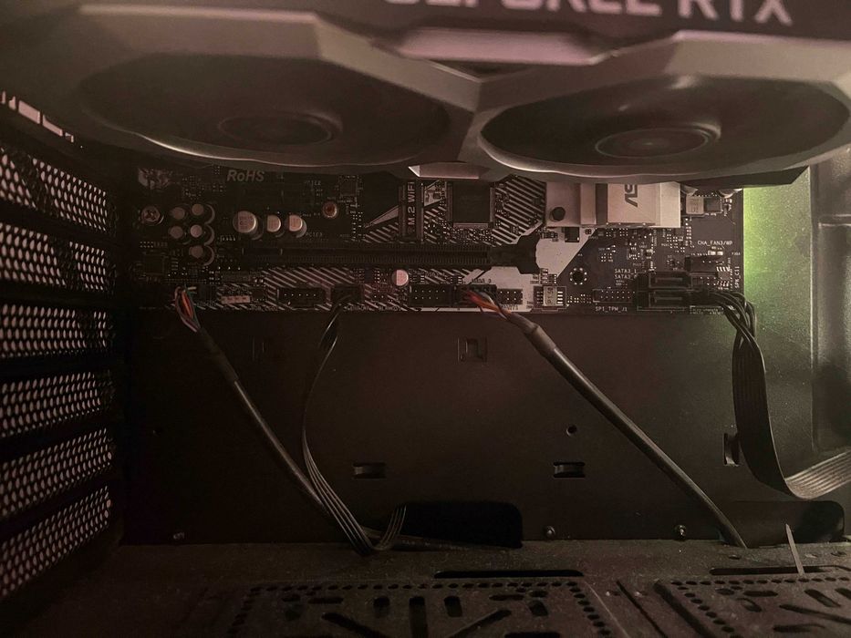 Sprzedam ASRock B460M Pro4 + procesor Intel Core i5-10400F