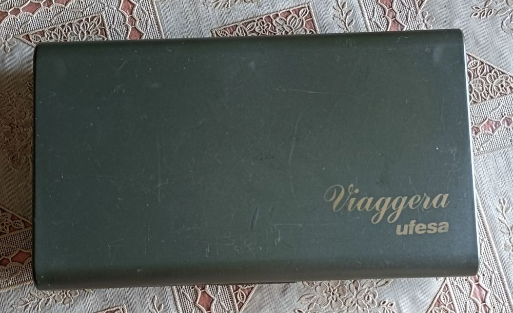 Mini ferro de passar de viagem