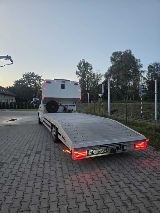 Sprzedam Renault Master Autolaweta 2010r