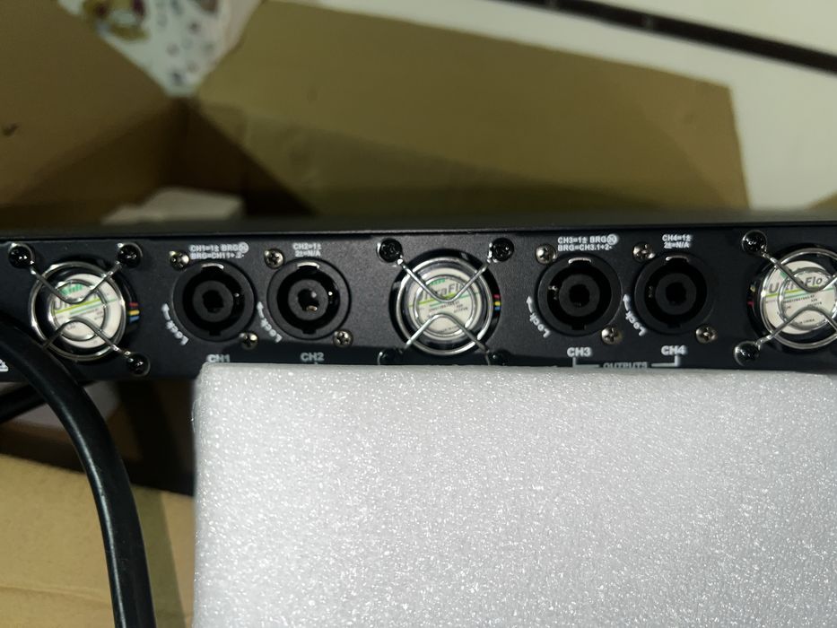 K4 Amplifier - 800 *USED63825790428163123