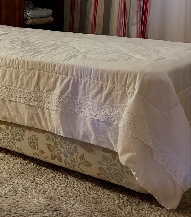 Cama de solteiro - bom estado - 140€