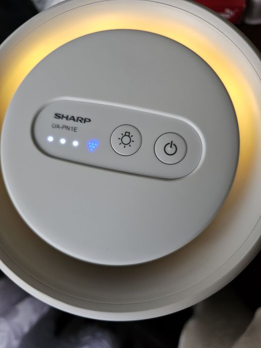 Oczyszczacz powietrza Sharp UA-PN1E-W