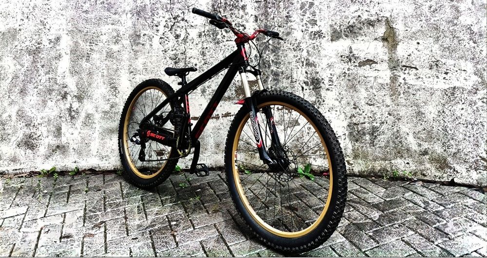 Scott voltage yz10 LMTD edition