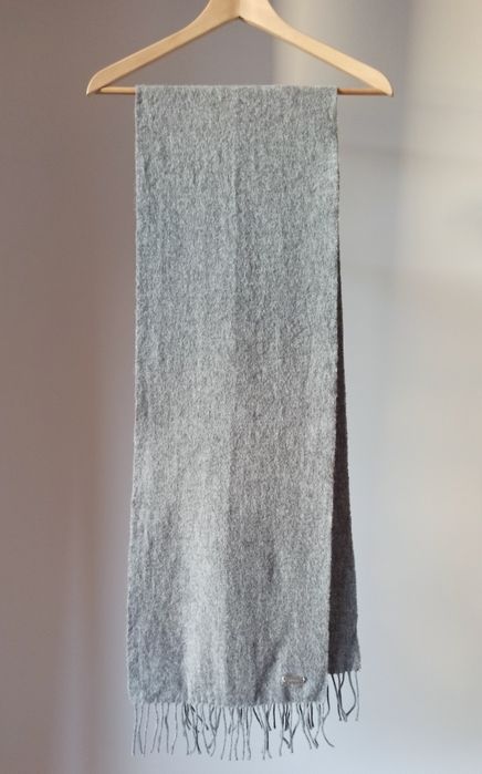 Szary wełniany szalik Satila