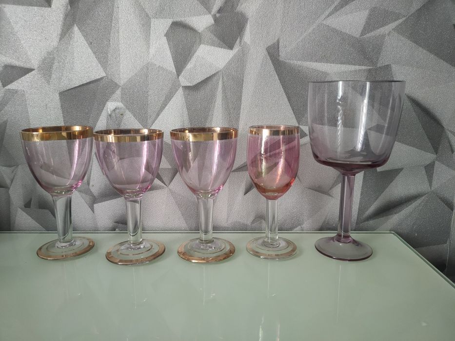 Рідкісні бокали 60 років для колекції