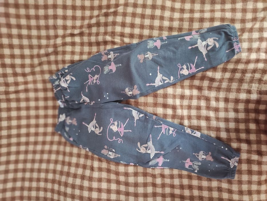 Дитячі штани для дівчинки з милим принтом
