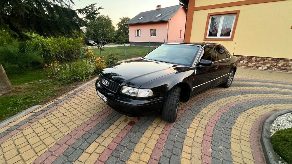 Audi A8 Audi A8 D2 2.8 V6 Quattro + LPG 1995r 175KM