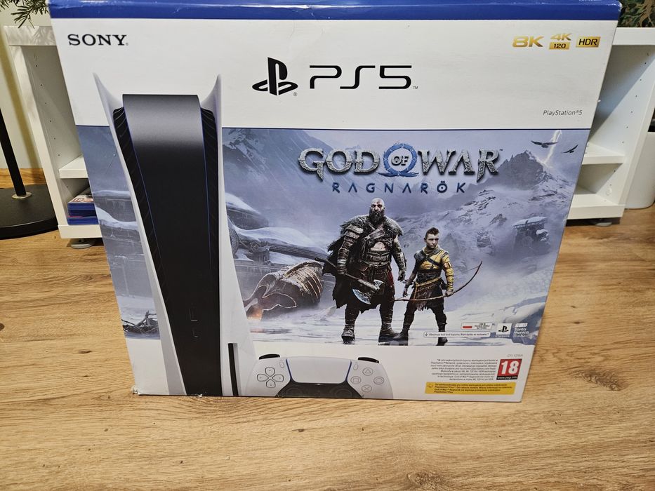 Konsola PlayStation PS5 z napędem, biały pad,, igła
