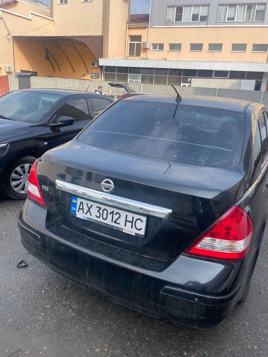 Продам Nissan Tiida 2008