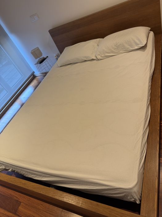 Cama com colchão
