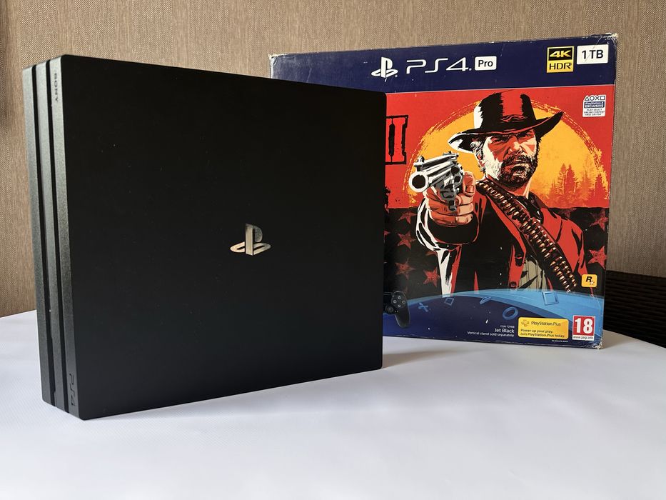 Sony PlayStation 4 pro  1 TB+ 1 геймпад