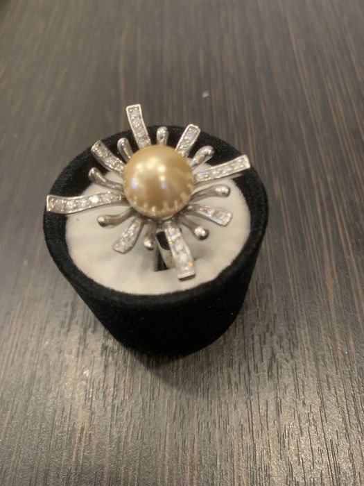 Продам  кольцо Серебро 925 Италия Новое