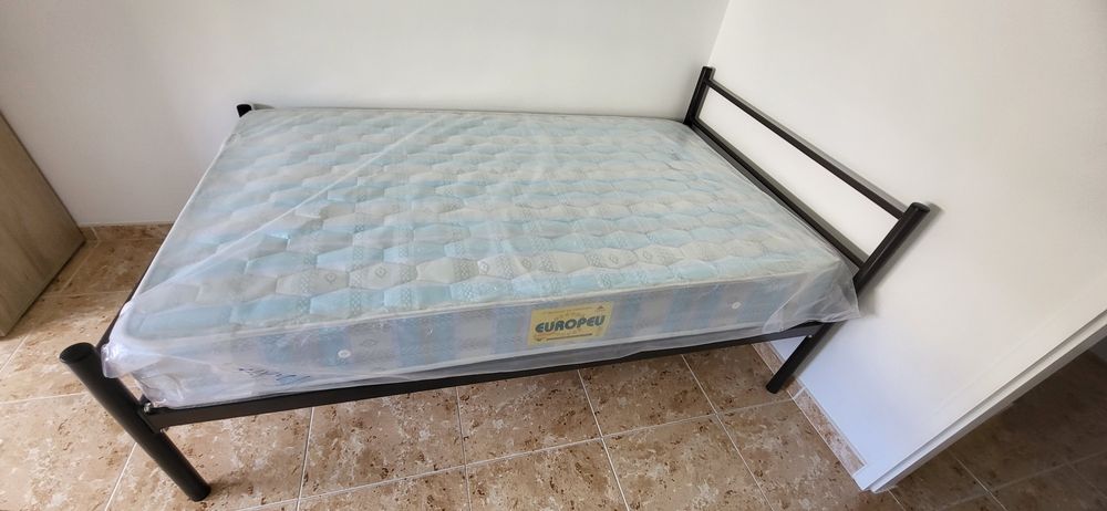 Cama de solteiro 1.90M x 1.15M