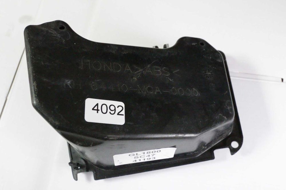 4092 Schowek przedni, kieszeń prawa 01-05 Honda Goldwing GL 1800