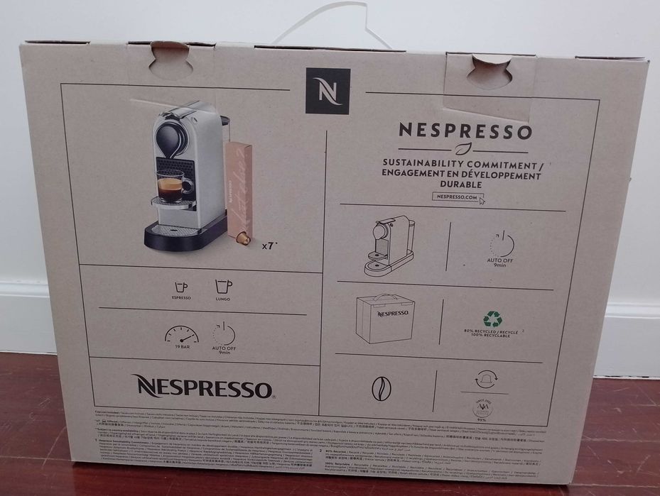 Máquina Café Nespresso CitiZ Cherry Red. Nova. Garantia 3 Anos.