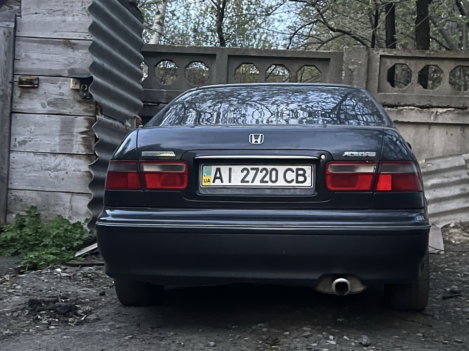Honda Accord V 1.8 бензин