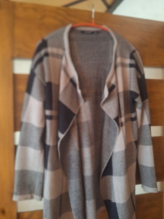 Sweterek damski Monnari rozm.S/M stan bardzo dobry.