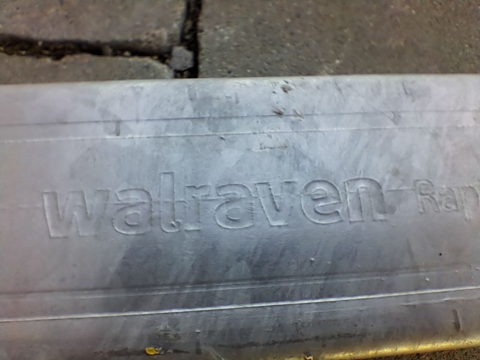 Uchwyt ścienny konsola wisząca Walraven pompa ciepła klimatyzator