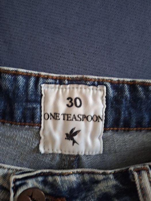 Джинсовые шорты женские