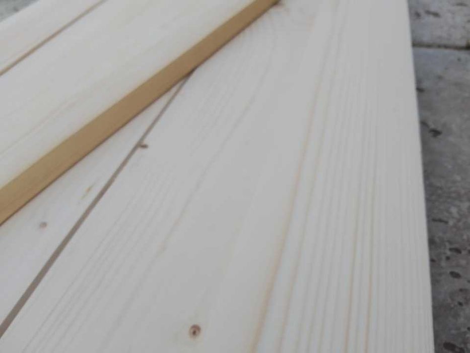 1,1 m Deska heblowana świerkowa