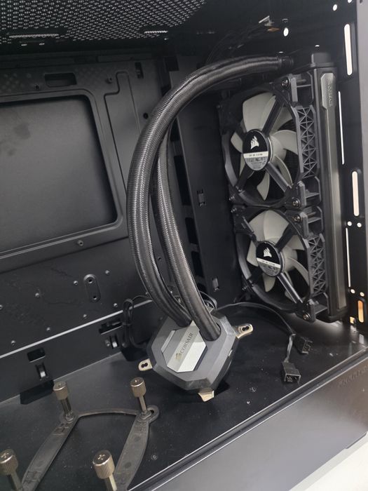 Phanteks Eclipse P350X com watercooler