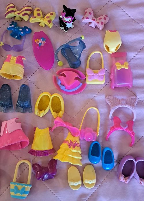 Minnie e Margarida com acessórios