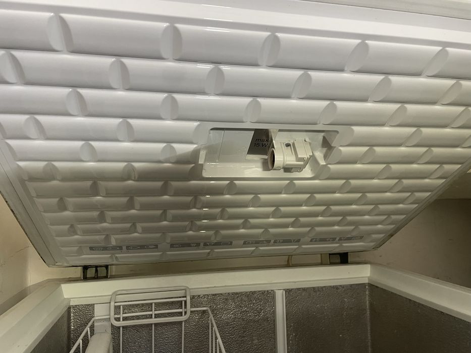 congeladora horizontal é da marca Balay
