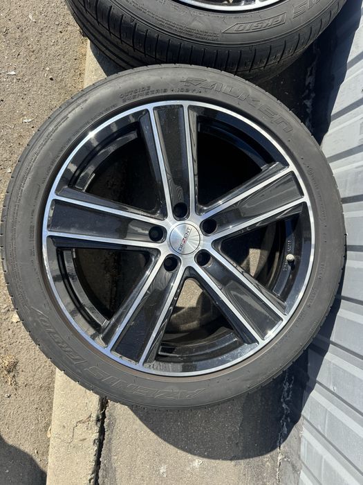 Комплект дисків з літньою резиною 245/45R19