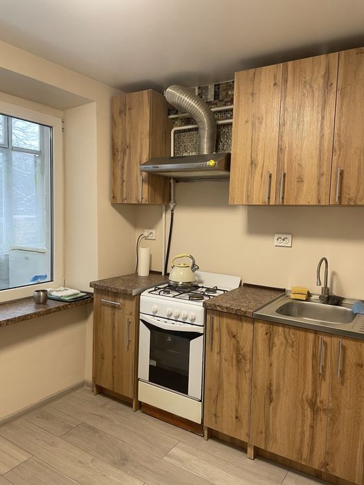 Здається в оренду 2кімнатна квартира на Героів Майдану