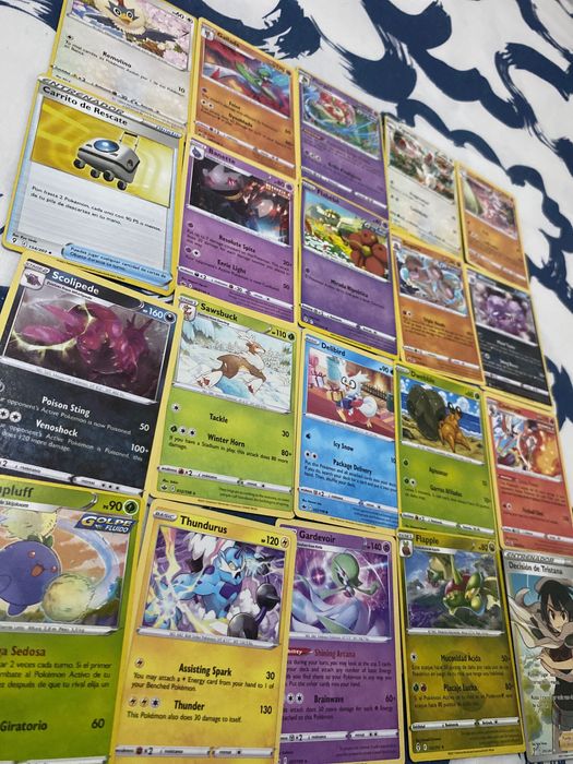 20 cartas Pokémon