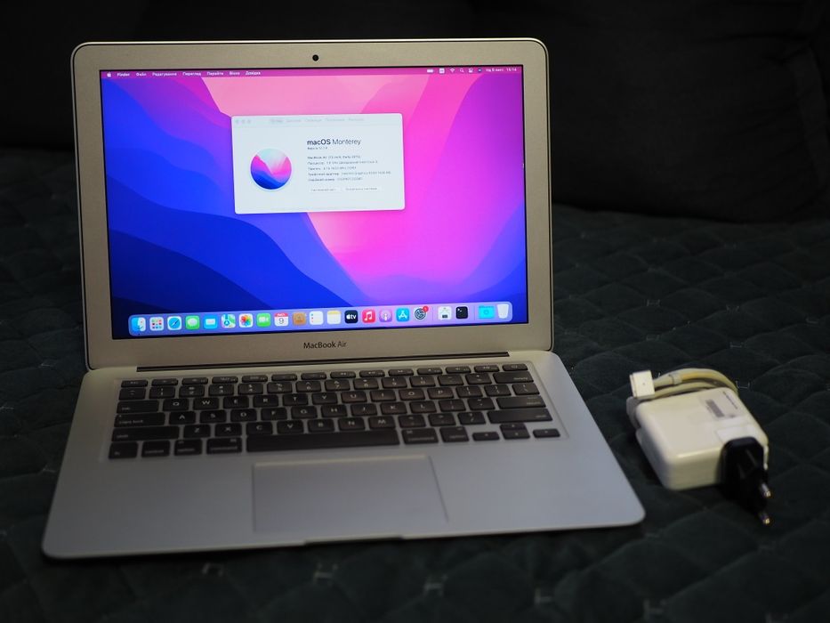 MacBook Air 13" 2015 • i5 • 4/128GB • A1466