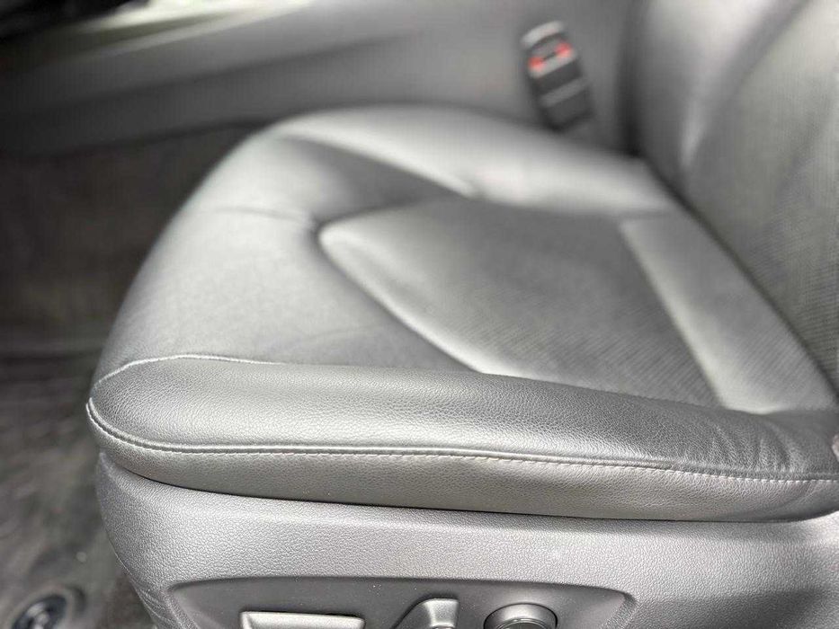 Toyota Camry 2021 2.5 Гібрид