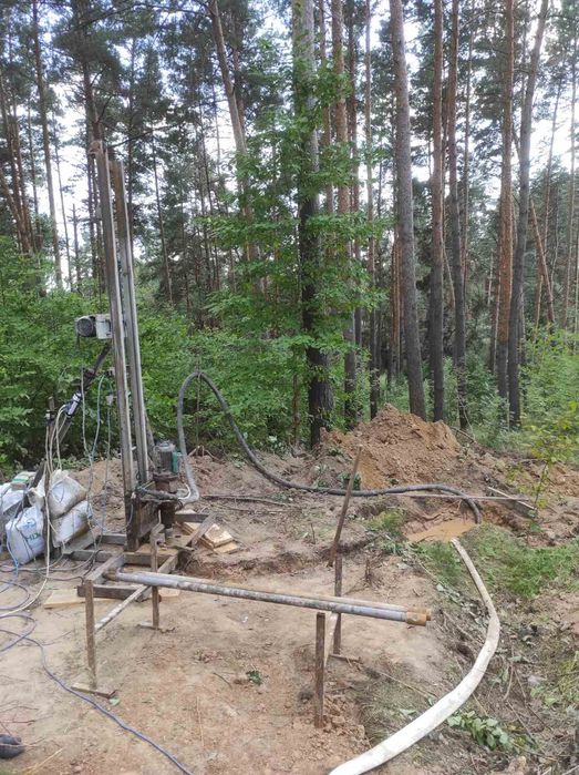 Буріння свердловин в зимку Ворзель Київска обл.