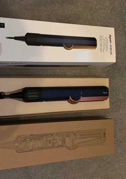 Idealny prezent świąteczny Dyson AirStrait HT01 Zupełnie nowy