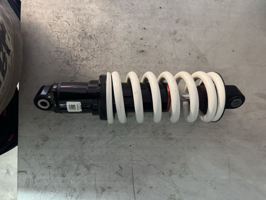 Sprzdam amortyzator Ktm Duke