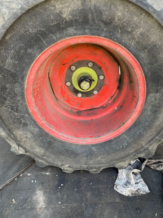 Claas Dominator 118 maxi SL kola tyl dobry stan Piasta zwrotnica