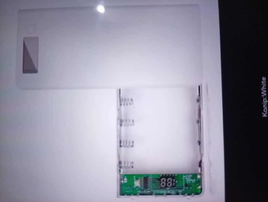 Корпус повербанка 10w швидка зарядка на 8 елементів.