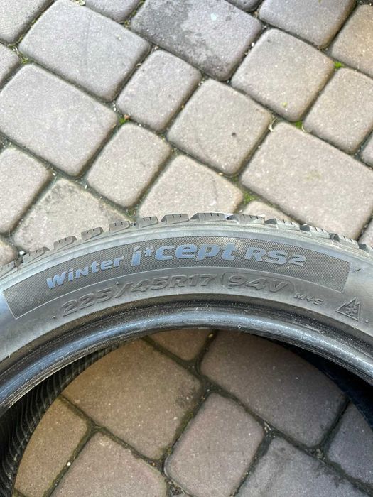 Opony Hankook Winter Icept RS2 225/45/17 94 V ROK 2022