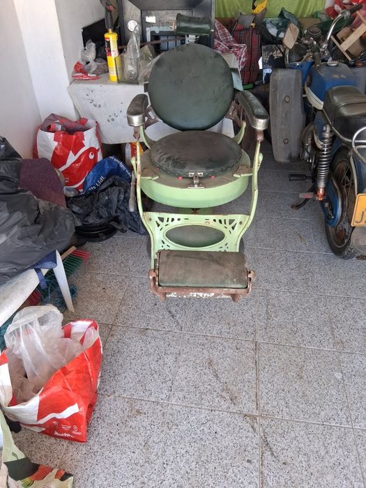 Cadeira barbeiro antiga