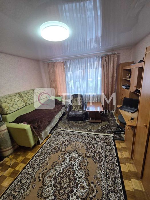 Продається 1-кімнатна квартира в цегляному будинку