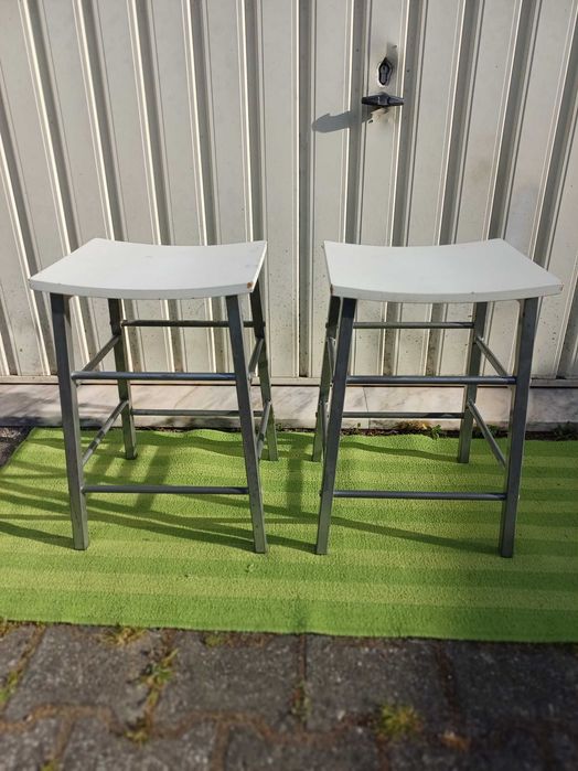 White wooden-seat benches with silver metal frame, 2 units