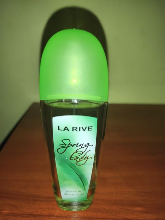 Nowy Perfum 75 ml. Polecam!