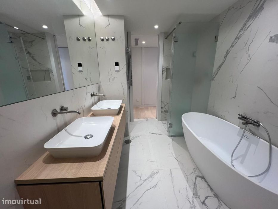 Apartamento T2 com piscina, Cascais