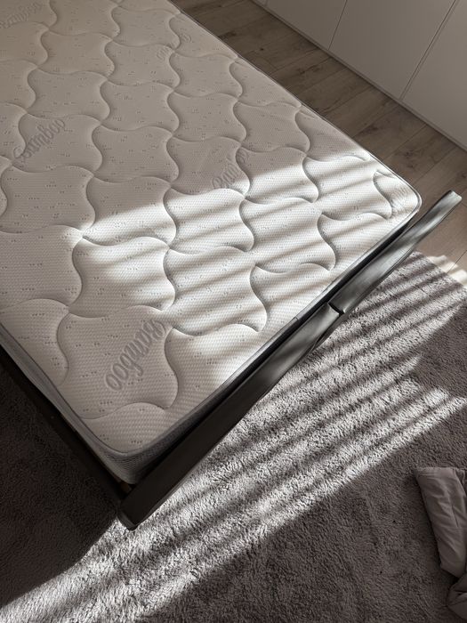 Cama e colchão 120*200