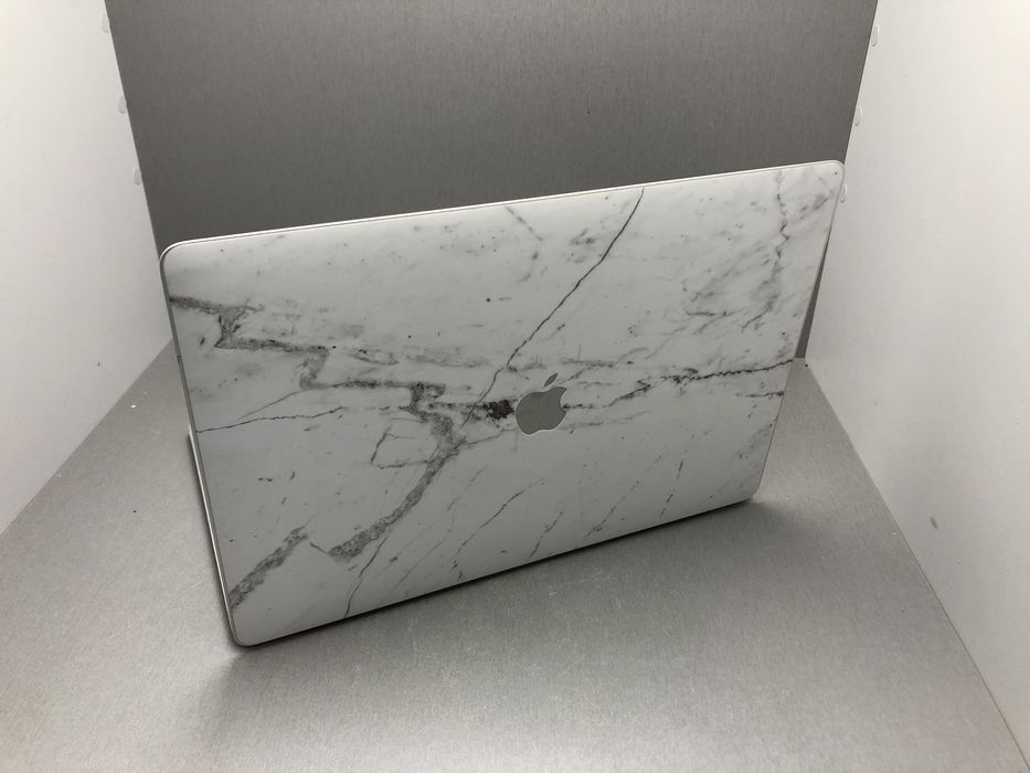 MacBook Pro 15.4” 2017 (i7/16GB/256GB/ HD Graphics 630) Space Gray