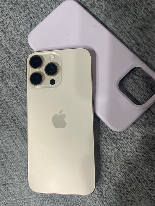 Vendo / troco iPhone 16 PRO MAX Desert Titanium