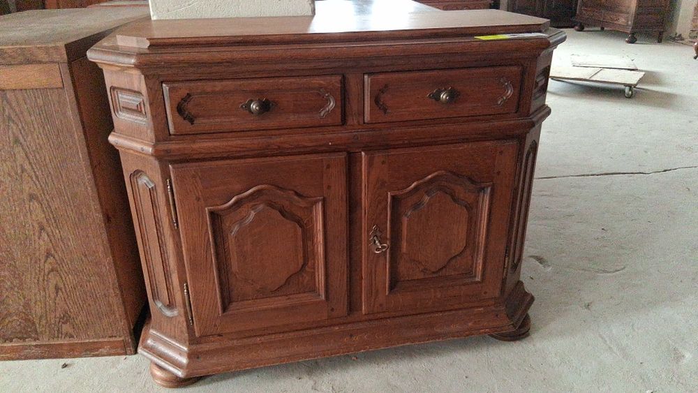 Комоди буфет сервант вітрина шафа тумбочки Бельгія