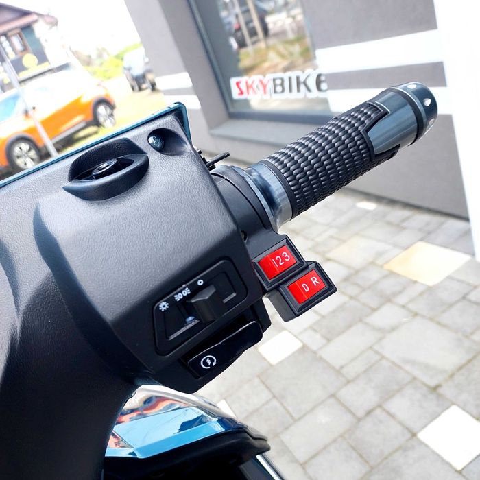 Електроскутер Forte Hawk Maxi 2000W 60V/20Ah, 10/10, грантія, доставка