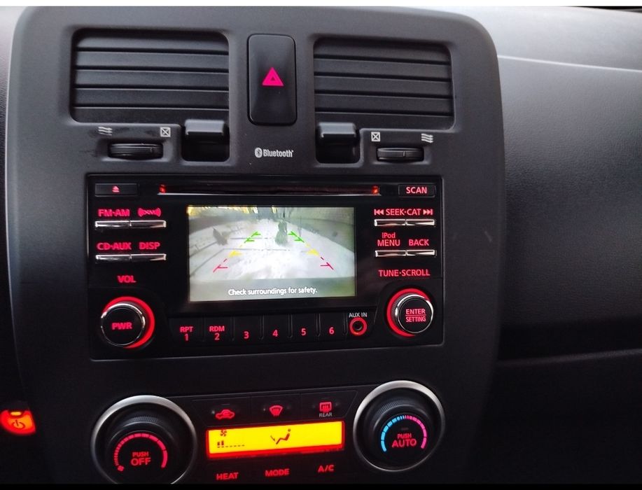 Продам Nissan leaf